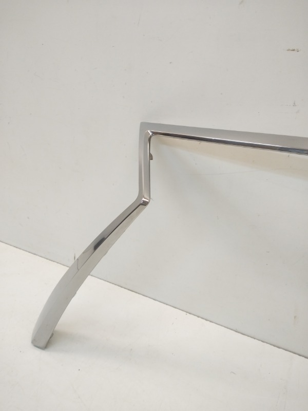 Накладка на решетку радиатора