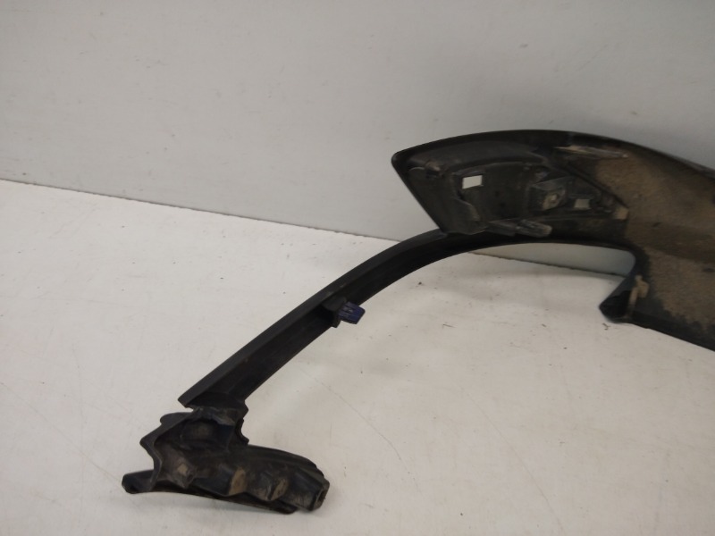 Спойлер заднего бампера