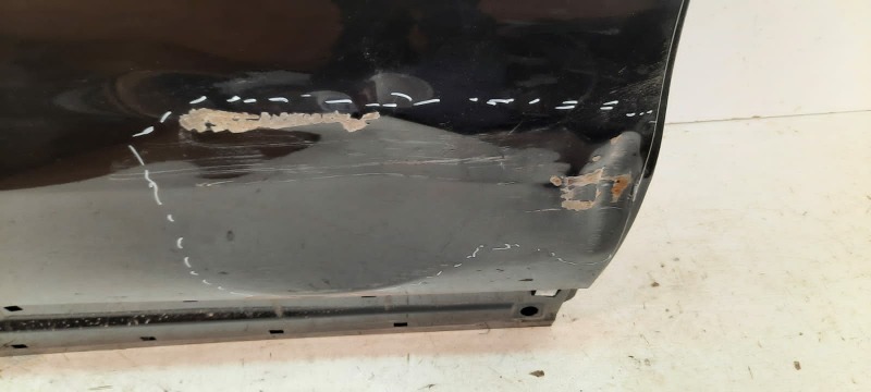 Дверь задняя правая