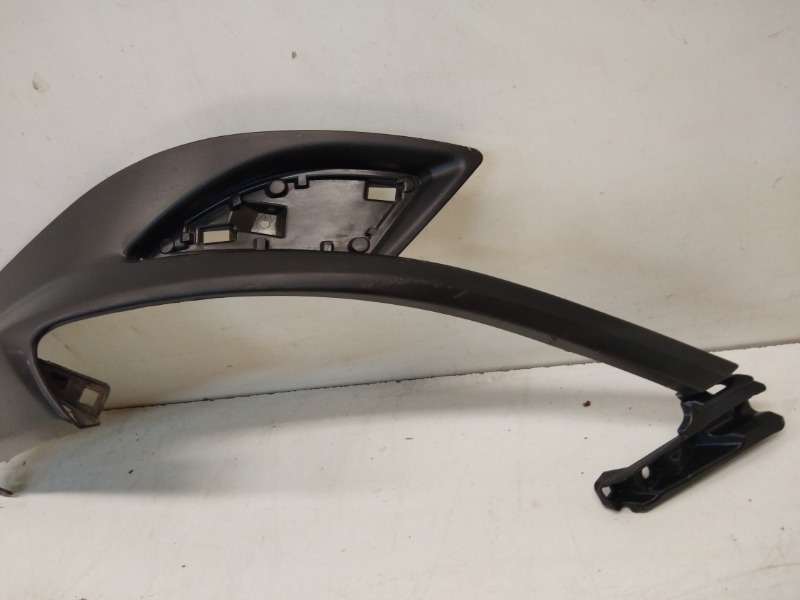 Спойлер заднего бампера