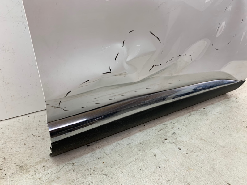 Дверь передняя правая