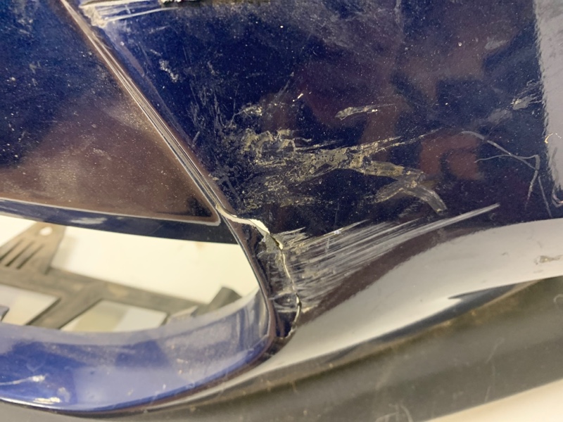 Бампер передний