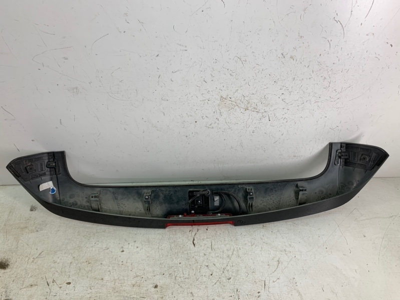 Спойлер (дефлектор) крышки багажника