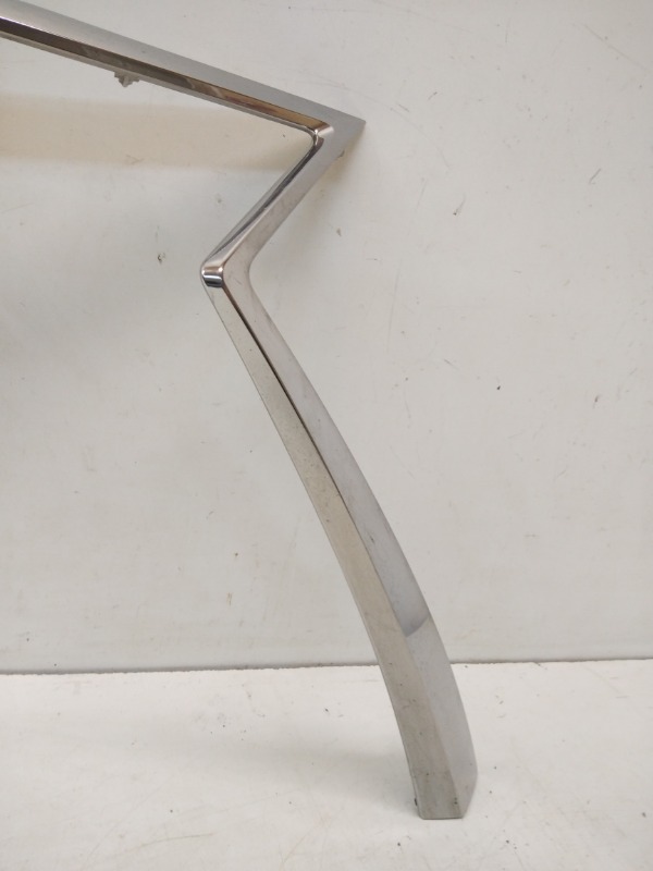 Накладка на решетку радиатора