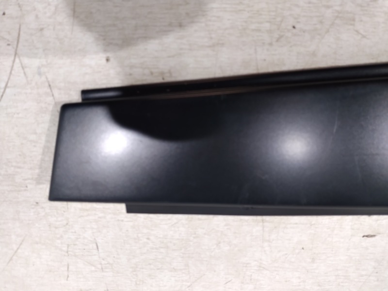 Накладка двери задней правой