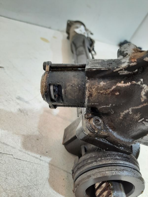 Рейка рулевая