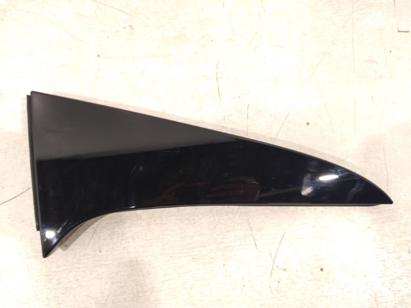 Накладка двери багажника