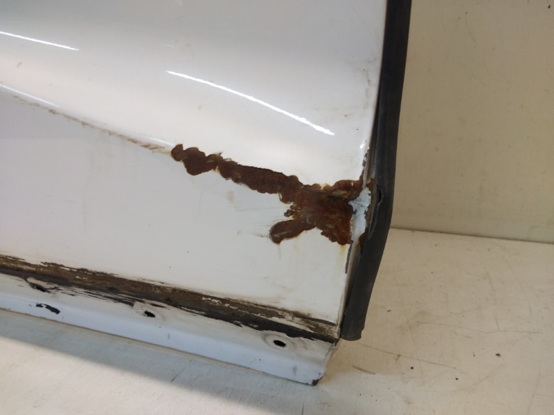 Дверь задняя правая