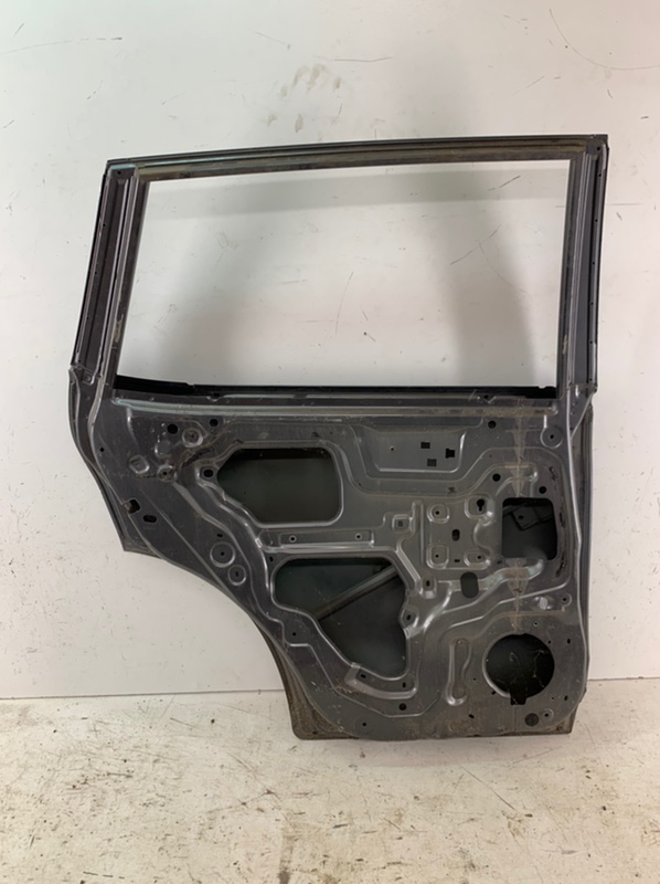 Дверь задняя левая