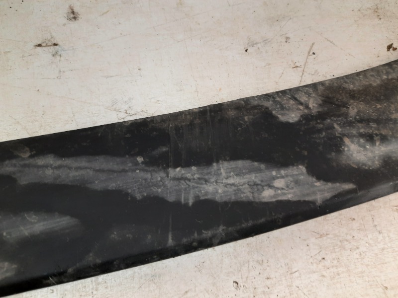 Спойлер переднего бампера