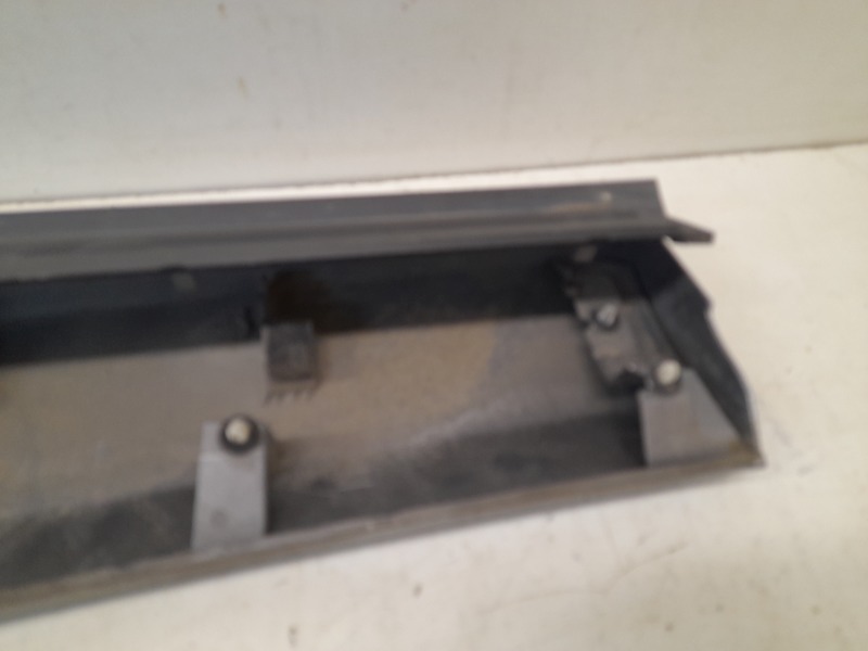 Накладка двери задней правой