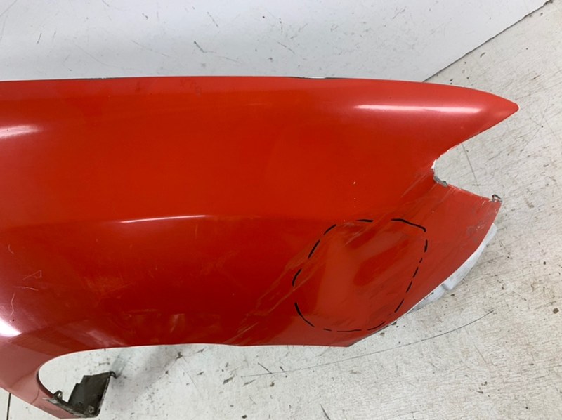 Крыло переднее правое