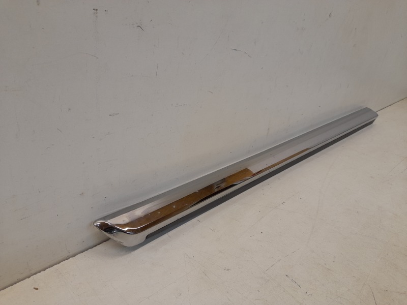 Молдинг двери