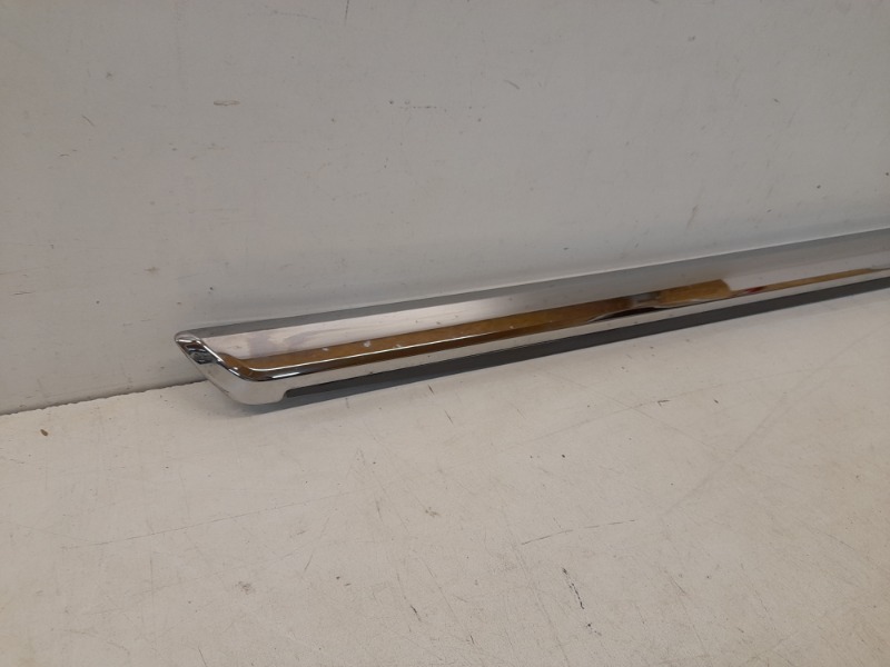 Молдинг двери