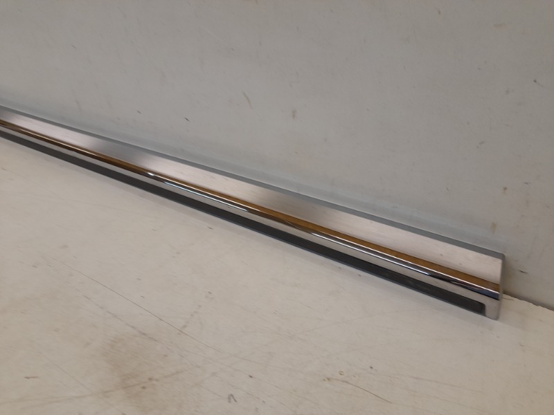 Молдинг двери