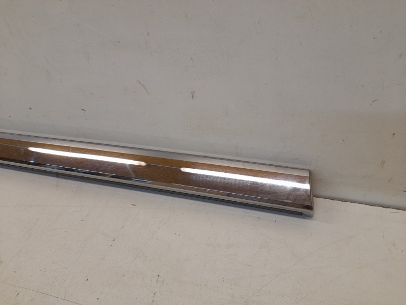 Молдинг двери