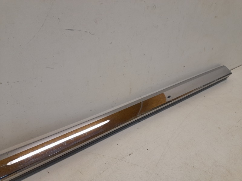 Молдинг двери