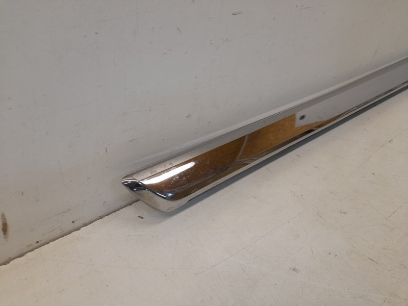 Молдинг двери