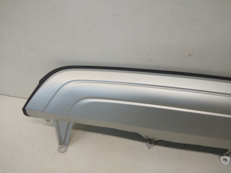 Спойлер заднего бампера