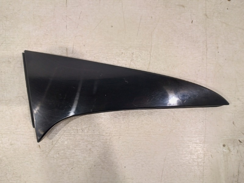 Накладка двери багажника