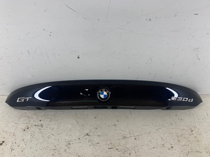 Накладка крышки багажника