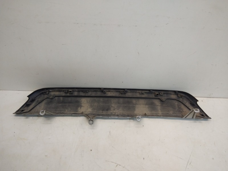 Спойлер заднего бампера