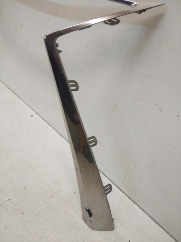 Накладка на решетку радиатора