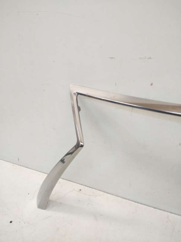 Накладка на решетку радиатора