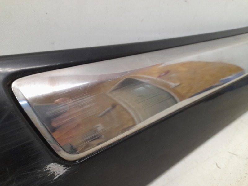 Накладка двери задней правой