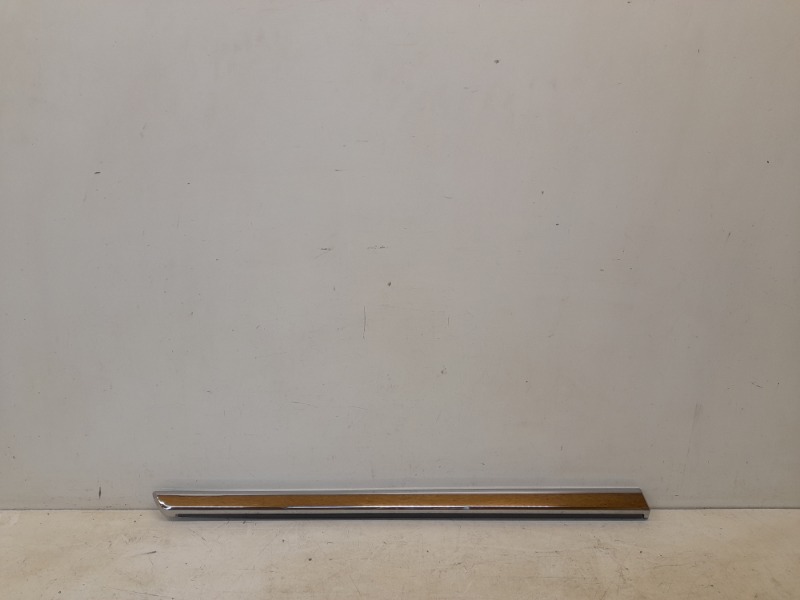 Молдинг двери