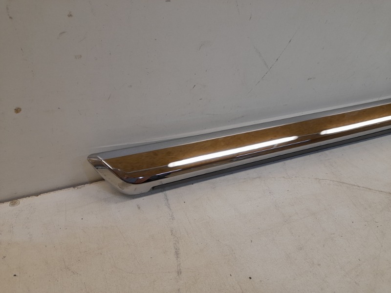 Молдинг двери