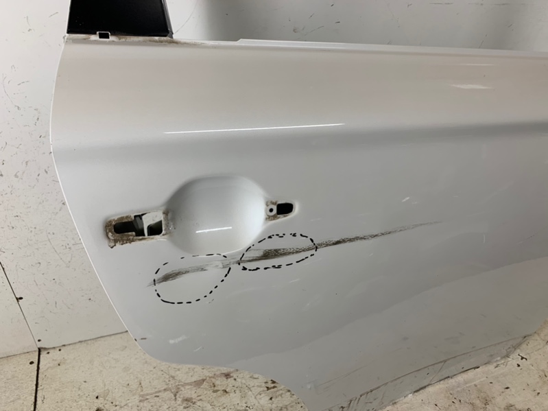 Дверь задняя правая