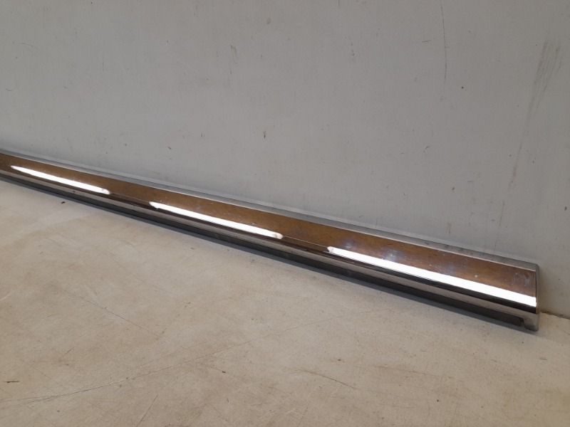 Молдинг двери