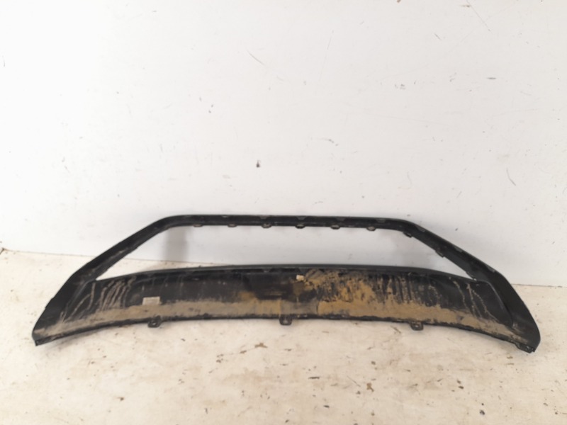 Накладка переднего бампера