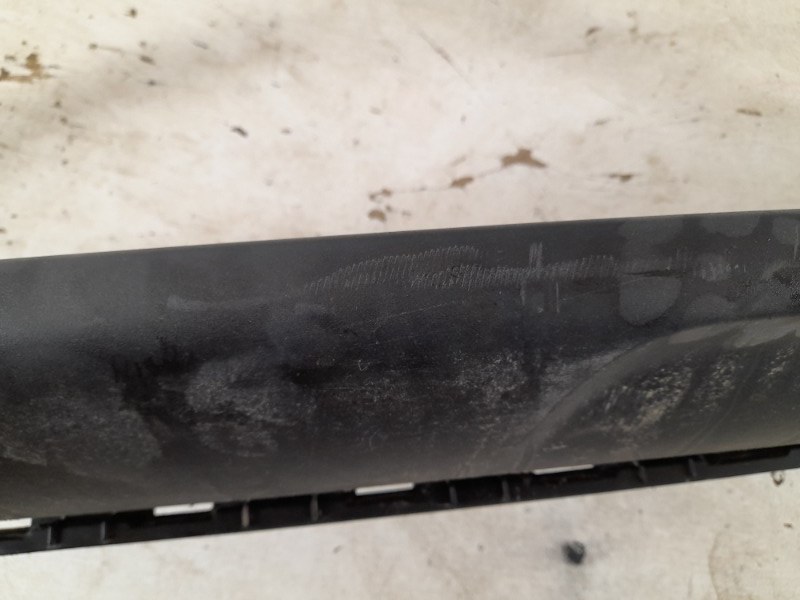 Накладка переднего бампера