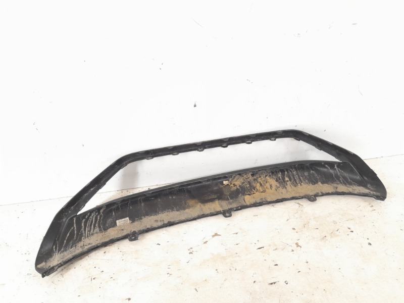 Накладка переднего бампера