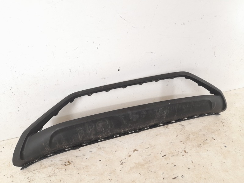 Накладка переднего бампера