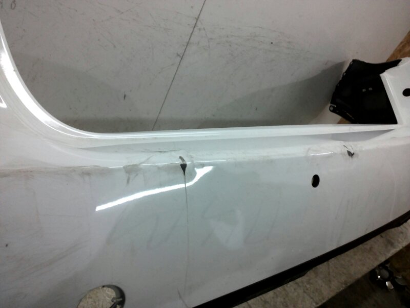 Бампер задний