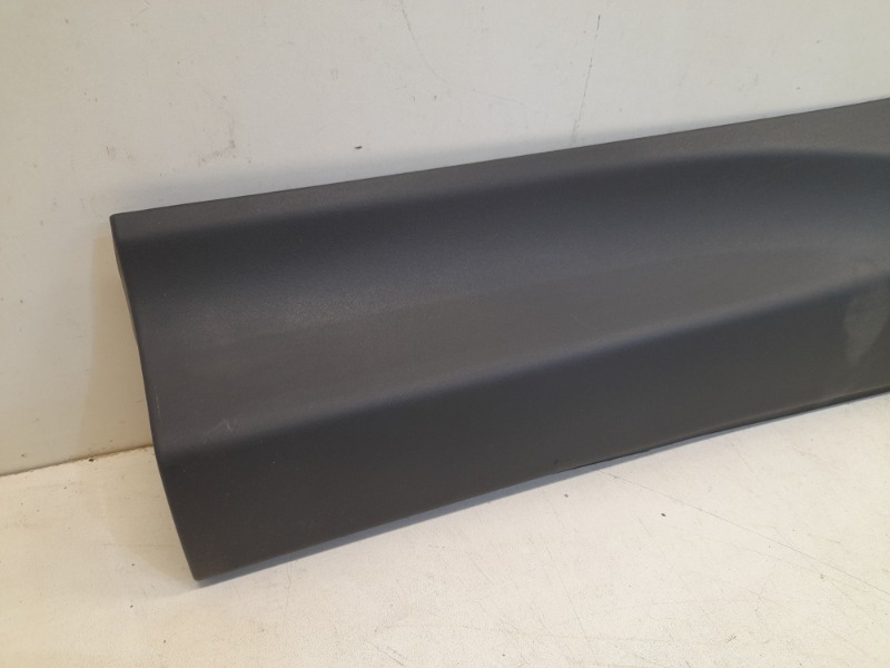 Накладка двери задней левой