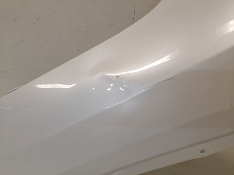 Крыло переднее левое