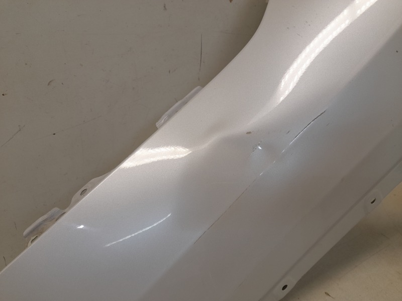 Крыло переднее левое