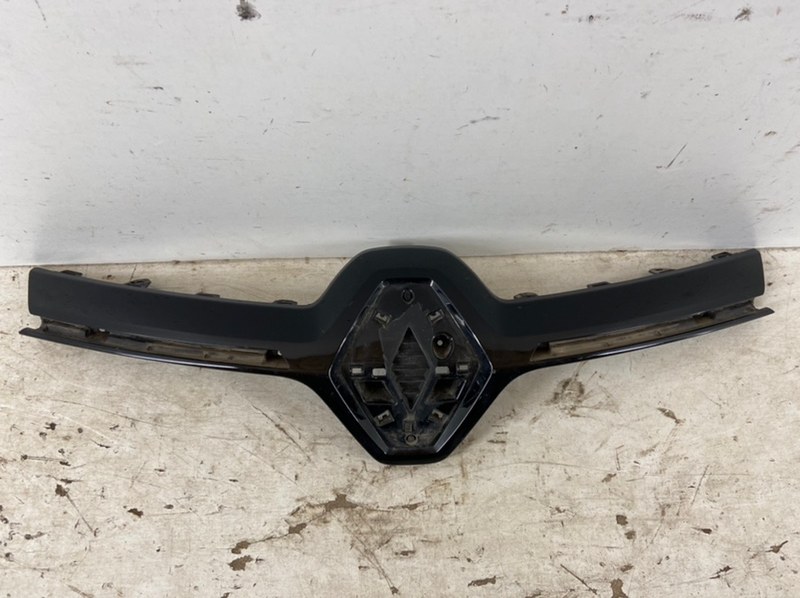 Накладка на решетку радиатора