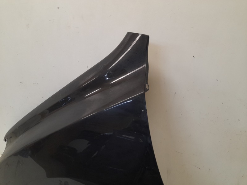 Крыло переднее левое