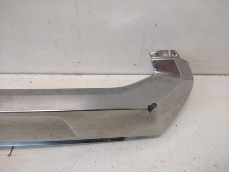 Накладка на решетку радиатора