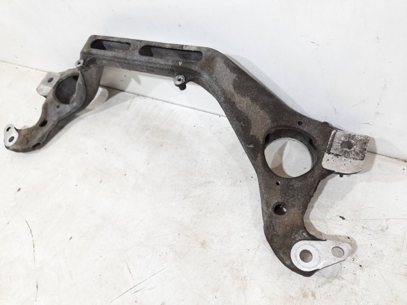 Балка подмоторная