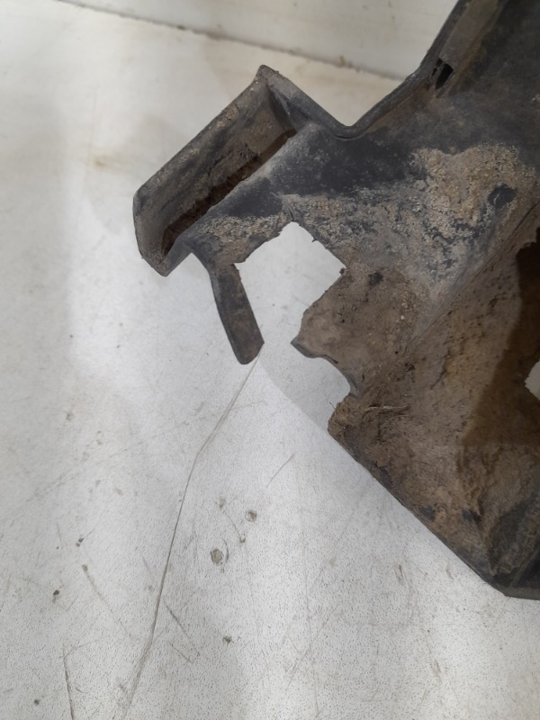 Накладка заднего крыла правого