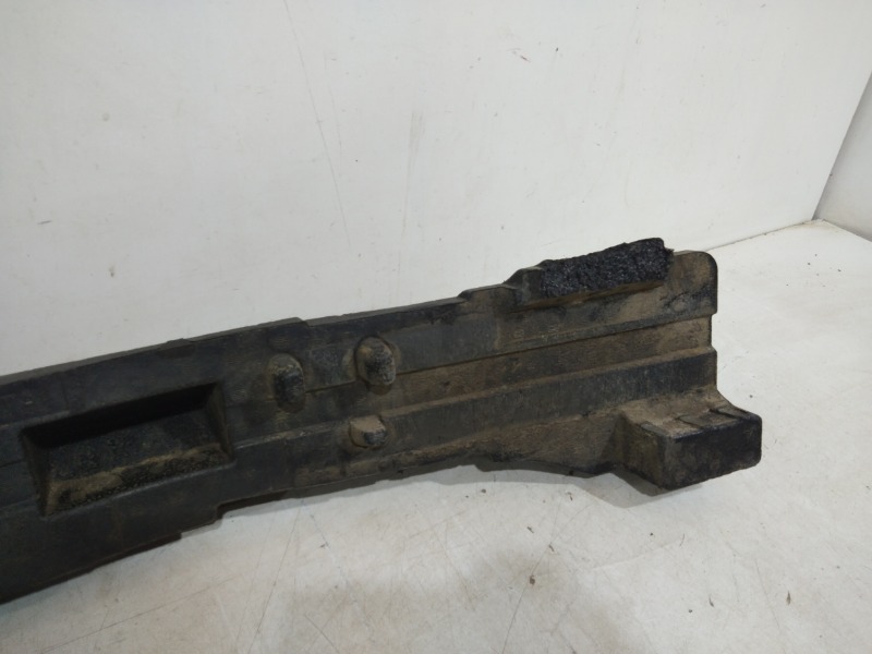 Наполнитель переднего бампера