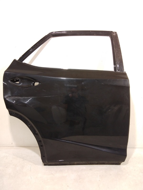 Дверь задняя правая