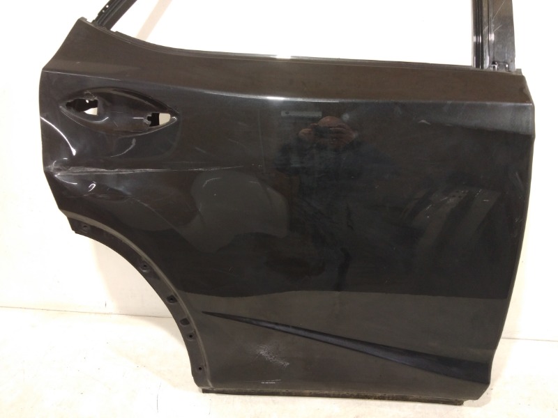Дверь задняя правая
