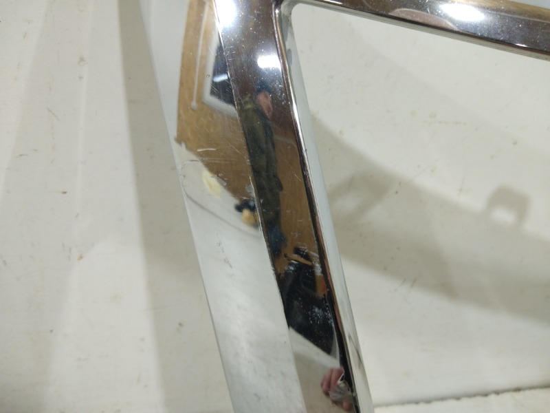 Накладка на решетку радиатора